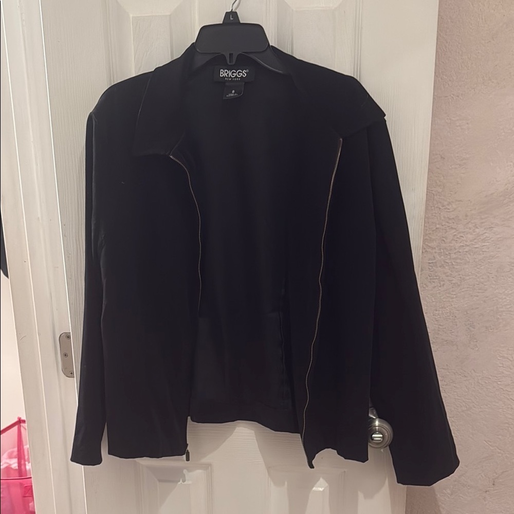 Briggs New York Women's Elegant Black Blazer